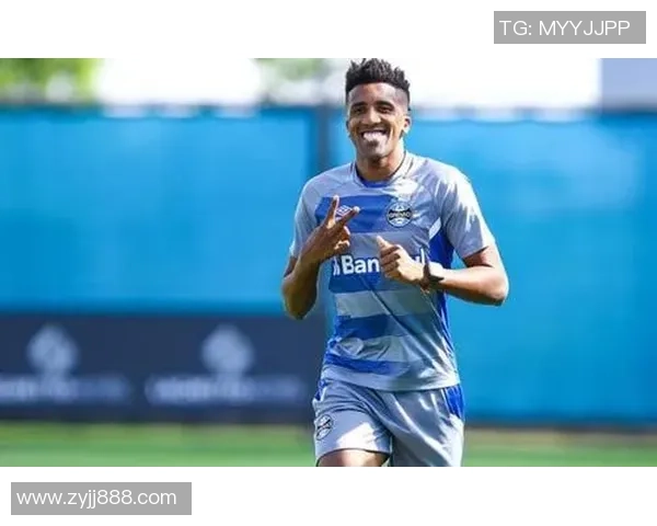 格雷米与阿瓦伊的激烈对决揭示巴西足球的魅力与竞争力